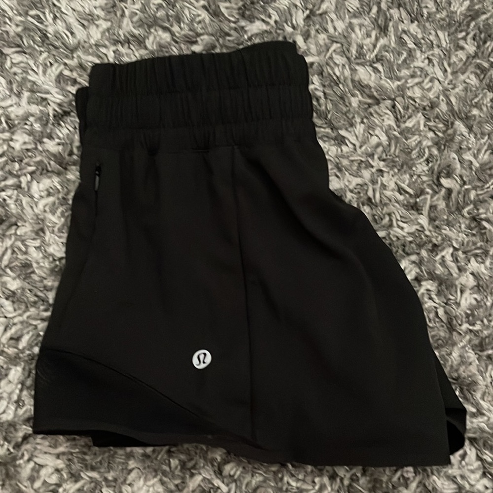 Black lululemon hotty hot shorts